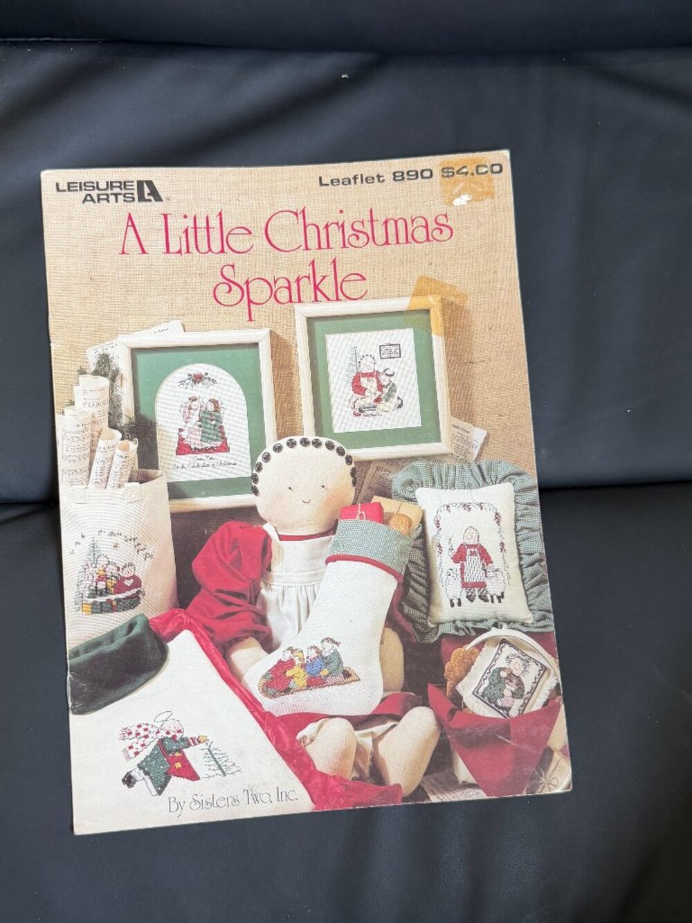 A Little Christmas Sparkle - Leisure Arts Cross Stitch Pattern Leaflet 890